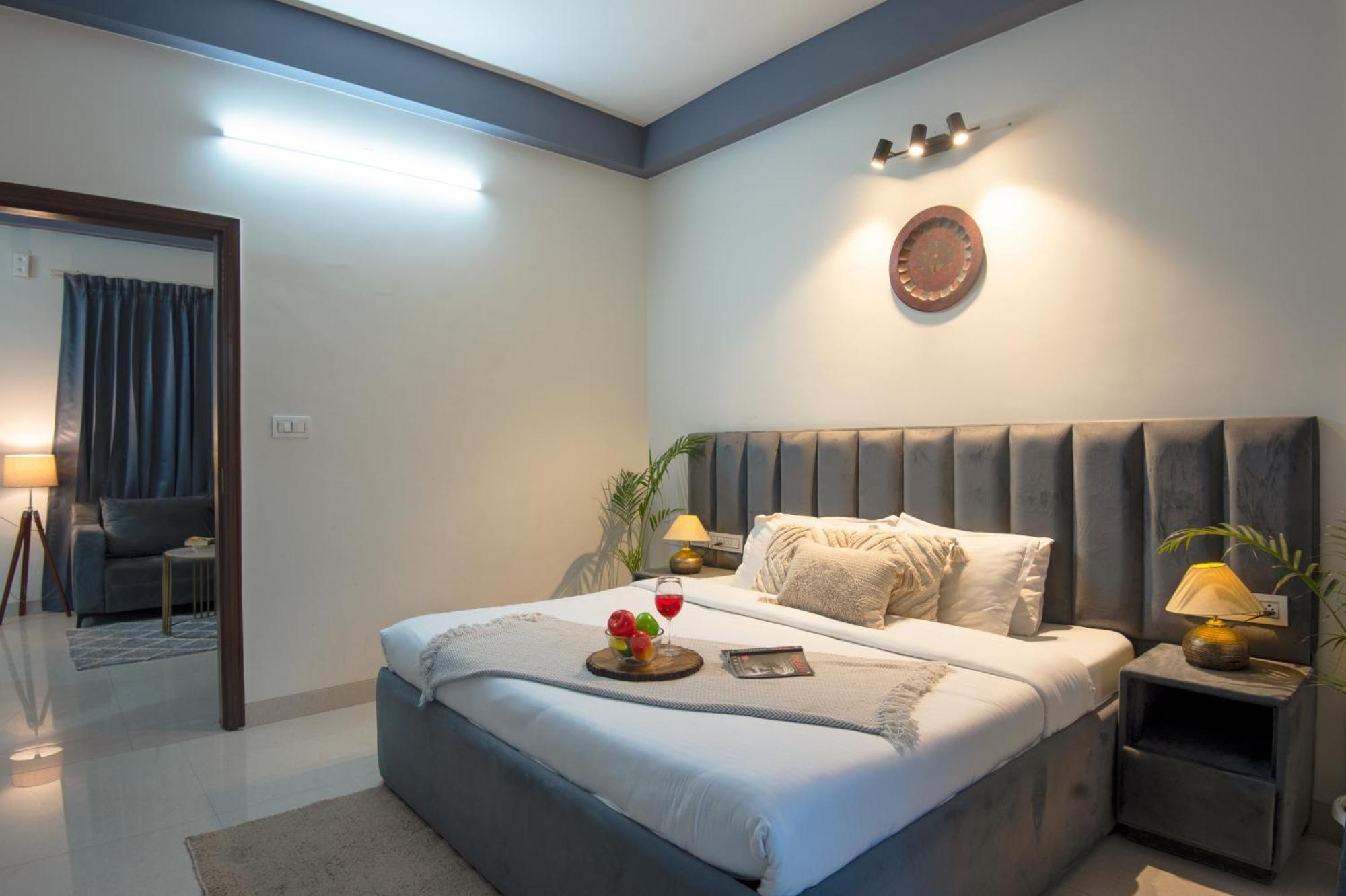 Bedchambers Serviced Apartment, Medicity Gurgaon Buitenkant foto